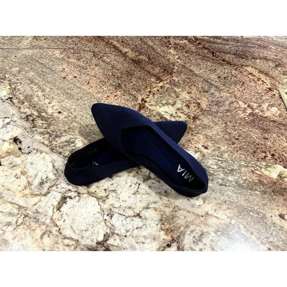 Mia Size 7 M KERRI Navy Textile Slip On Flats / Loafers‎ Women's Shoes
